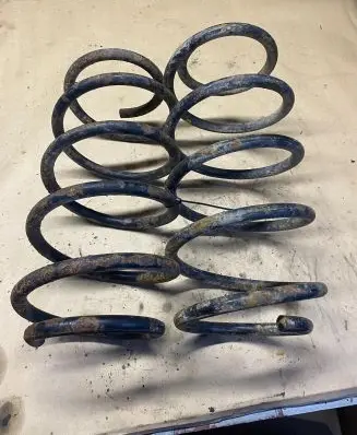 Audi A6 S6 C4 4A Rear coil spring