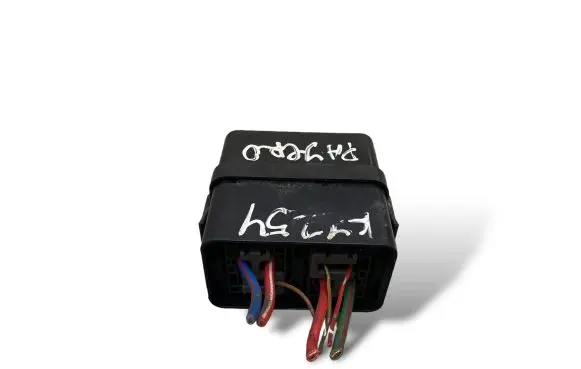 Mitsubishi Pajero Other relay 0568002920