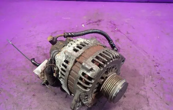 Opel Meriva A Generator/alternator 