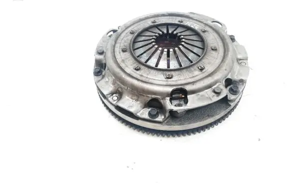 Mitsubishi Lancer VIII Clutch set kit MNI132330 MNI132331