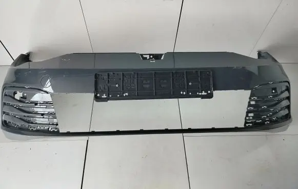 Volkswagen Golf VIII Front bumper 5H0807221J