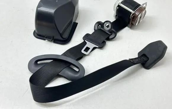 Dodge Durango III Rear seatbelt 5ME39DX9AA 6033085835A 2472186
