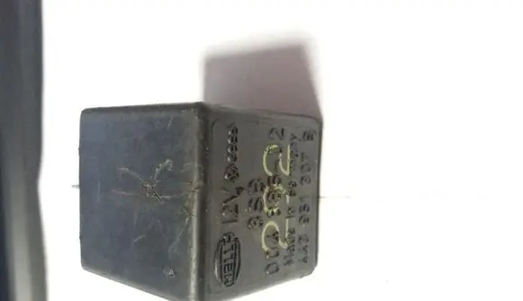 Audi A6 S6 C5 4B Other relay 443951307B