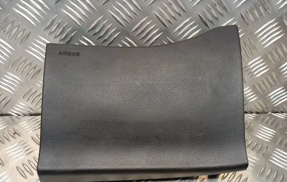 Peugeot 308 Knee airbag 96559939ZD