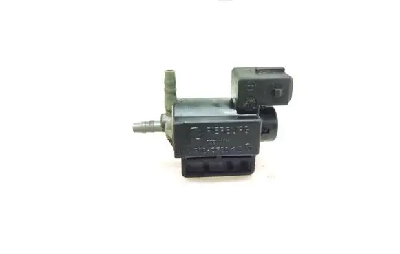 Volvo V70 Turbo solenoid valve 31339879 16T070 70051502