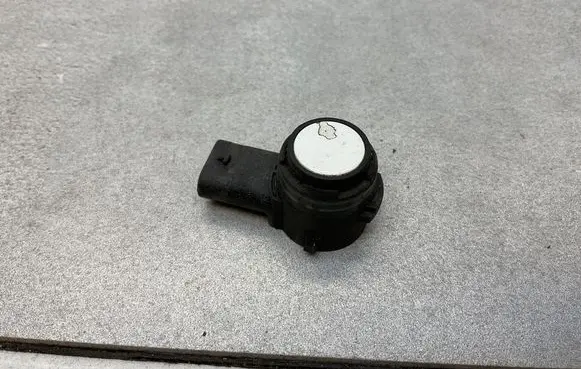 Skoda Superb B8 (3V) Parking PDC sensor 5Q0919275B