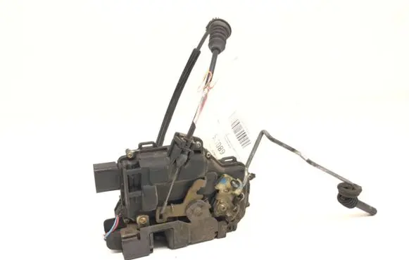 Volkswagen New Beetle Front door lock