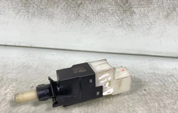 Brake pedal sensor switch