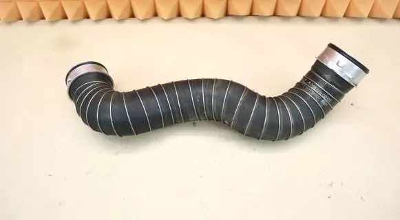 Mercedes-Benz CLK A209 C209 Intercooler hose/pipe 2095280082