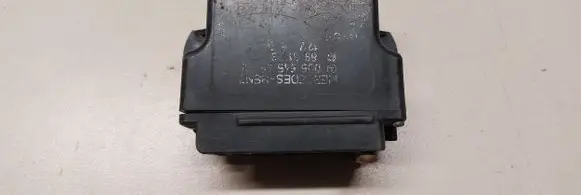 Mercedes-Benz E W124 Glow plug pre-heat relay 0055454532