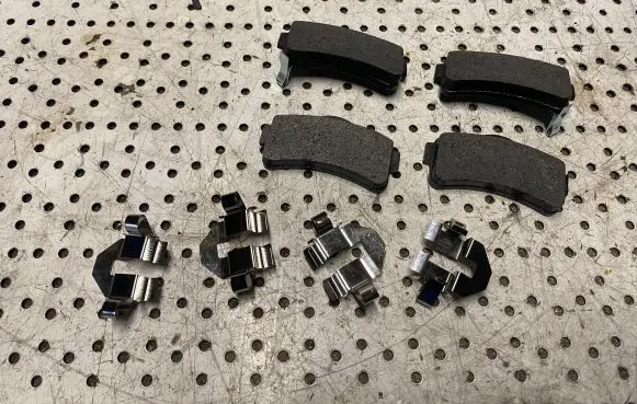 Aixam City I Brake pads (front) 