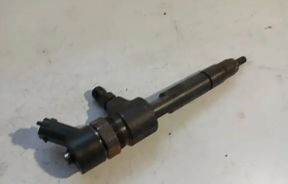Opel Zafira B Fuel injectors set 0445110165