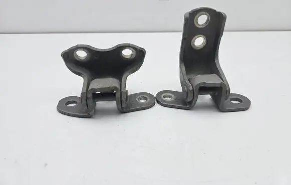 Toyota Yaris Front door hinge set 