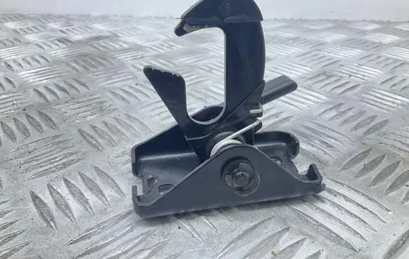 Audi A3 S3 8V Engine bonnet/hood lock/catch 8V0823480
