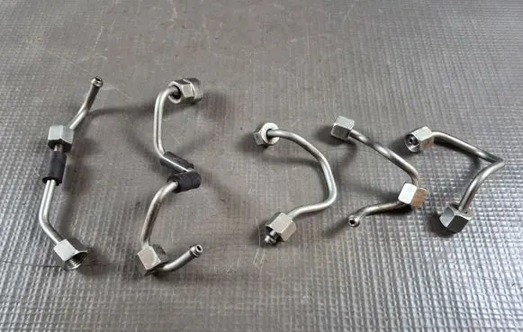 Dacia Duster II Fuel injector supply line/pipe 220511 02941R 220513