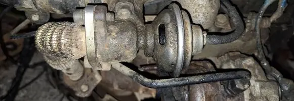 Volkswagen PASSAT B5 EGR valve 028131501e