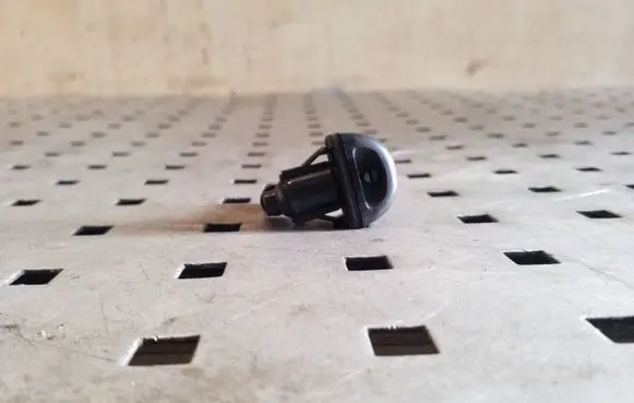 Toyota Avensis T270 Rear window washer spray nozzle 