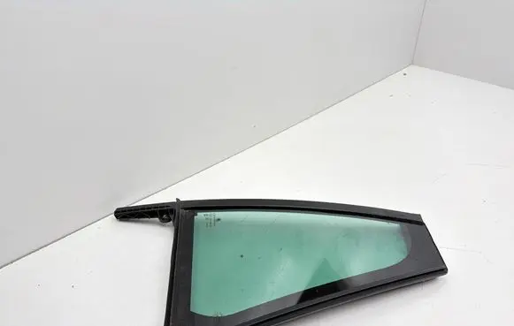 Skoda Octavia Mk4 Rear door window/glass frame 5E7845213