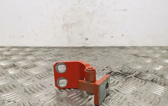 Jeep Renegade Rear door lower hinge