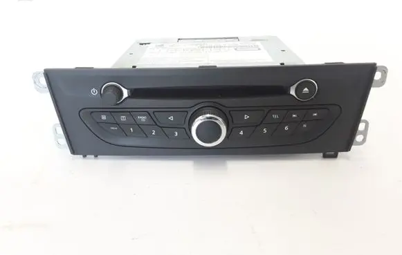 Renault Latitude (L70) Radio/CD/DVD/GPS head unit 281150048R