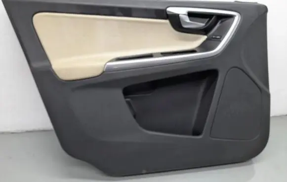Volvo XC60 Front door card panel trim 30766373