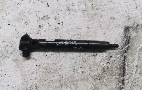 Mercedes-Benz Sprinter W906 Fuel injector 428325856