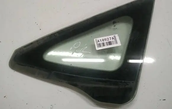 Honda FR-V Front triangle window/glass as2