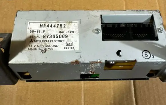 Mitsubishi Pajero Pinin Screen/display/small screen MR444752