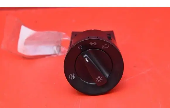 Skoda Fabia Mk2 (5J) Light switch 3B0941531B