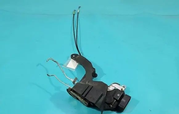Toyota RAV 4 (XA20) Front door lock IMPRK1592229