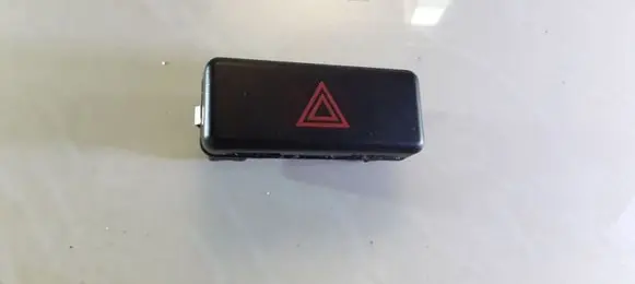 BMW 5 E39 Hazard light switch 8350947