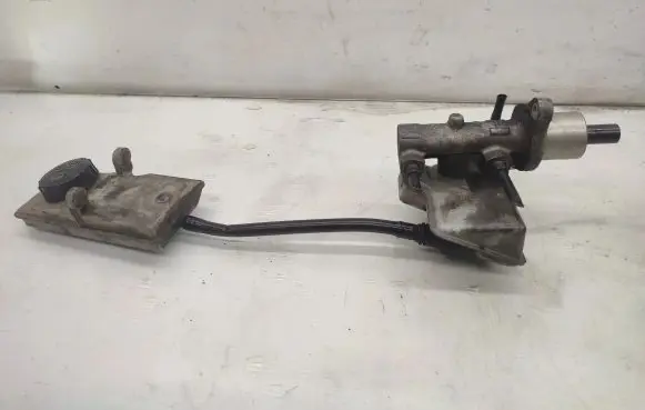 Ford Focus Master brake cylinder 03350886401 03350886381