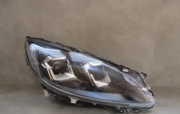 Ford Kuga III Headlight/headlamp