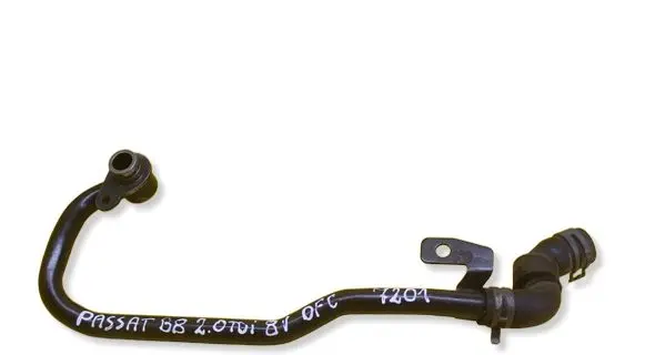 Volkswagen PASSAT B8 Engine coolant pipe/hose 04L121065AJ