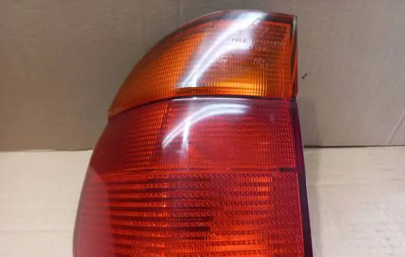 BMW 5 E39 Rear/tail lights 393327
