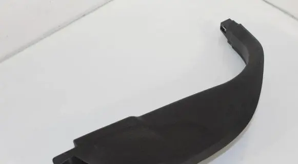 Foot area side trim