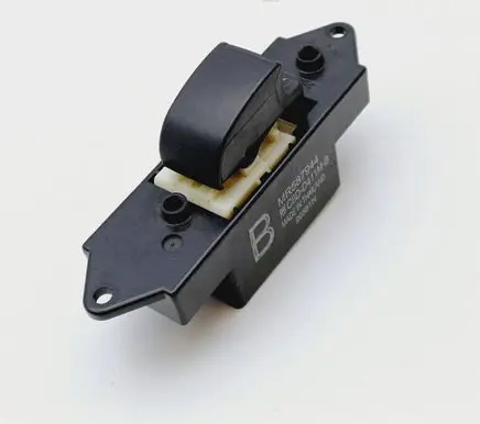 Mitsubishi Colt Electric window control switch MR587944