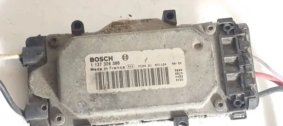 Ford Focus Coolant fan relay 1137328366