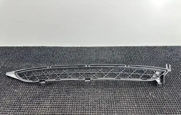 Citroen C4 I Picasso Front bumper lower grill 9680403177