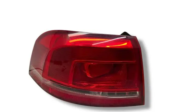 Volkswagen PASSAT B7 Rear/tail lights 3AF945095C
