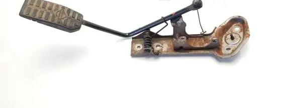 Nissan Almera Tino Accelerator throttle pedal