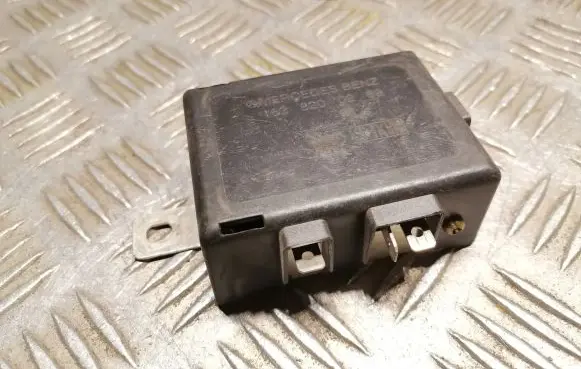 Mercedes-Benz ML W163 Aerial antenna amplifier 1638200289