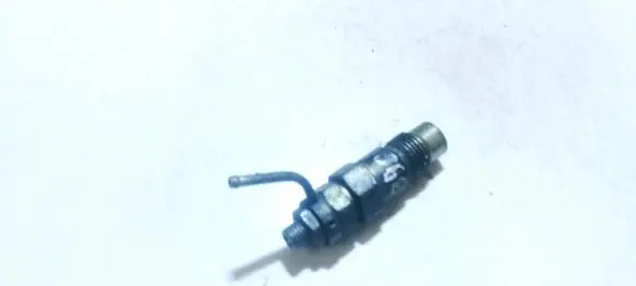 Fuel injector