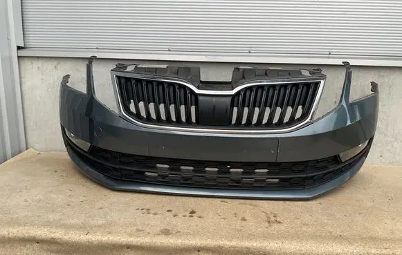 Skoda Octavia Mk3 (5E) Front bumper