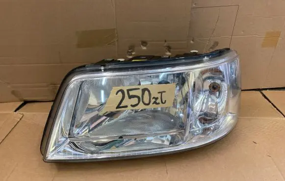 Volkswagen Transporter - Caravelle T5 Headlight/headlamp