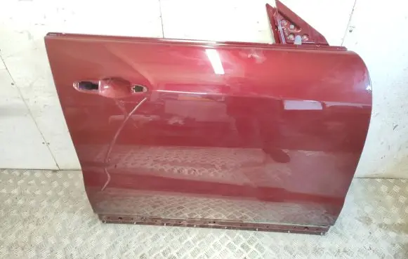 Maserati Levante Front door