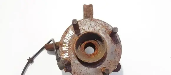 Nissan Almera N16 Front wheel hub