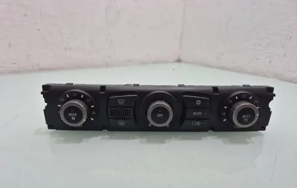BMW 5 E60 E61 Climate control unit 6956827