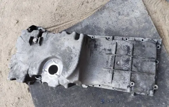 BMW 5 E60 E61 Oil sump 7801365