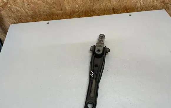 Skoda Octavia Mk3 (5E) Engine mounting bracket 5Q0199855P